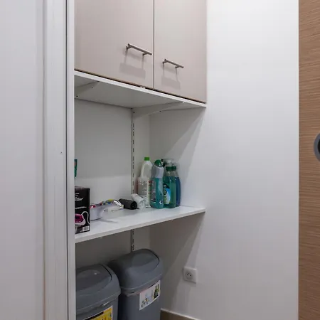 2 Bedrooms With Terrace 100 Metres From The Sea * Cannes