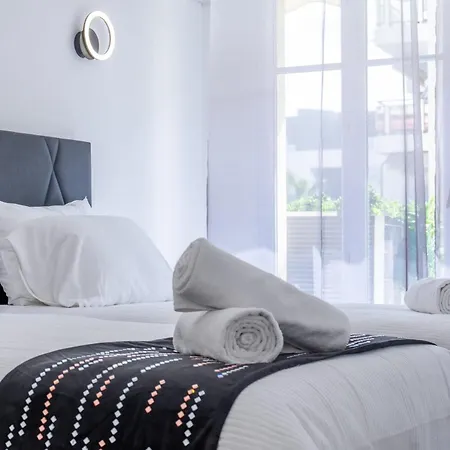 2 Bedrooms With Terrace 100 Metres From The Sea